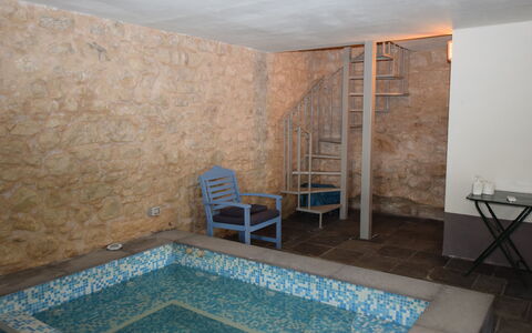 Villa Fontanazza: Meubilair, Flooring, Verdieping, Interieur Ontwerp, Kamer, Slaapkamer, Comfort, Bed, Beits, Tegel