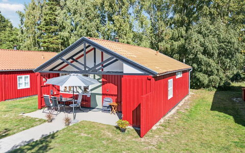 Eivi - 200M from the Sea: Huis, Dak, Verblijf, Schaduw, Schuur, Garden Gebouwen, Werf, Boerderij, Schuur, Siding