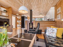 Eivi - 200M from the Sea