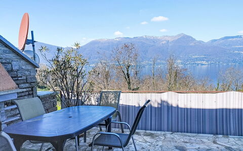 Uliana: Meubilair, Hout, Stoel, Verdieping, Zee, Balkon, Hek, Dek, Hardwood, Beits