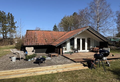 Petkana - 4Km from the Sea: Dak, Hout, Huis, Verblijf, Huis, Siding, Garden Gebouwen, Boerderij, Backyard, Landgoed
