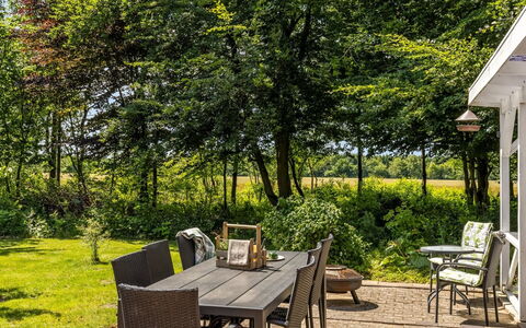 Friderica - 30Km from the Sea: Meubilair, Boom, Buitenmeubels, Stoel, Tafel, Struik, Tuin, Buitentafel, Land Lot