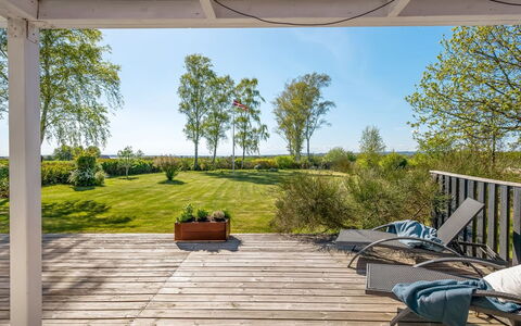 Niels - 1.3Km from the Sea: Meubilair, Hout, Interieur Ontwerp, Flooring, Verdieping, Stoel, Kamer, Plafond, Woonkamer, Appartement
