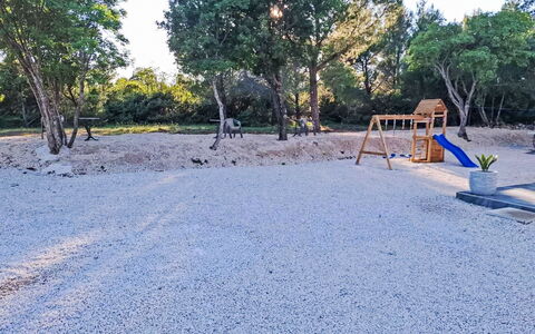 Zadar 678: Oprit, Beton, Schaduw