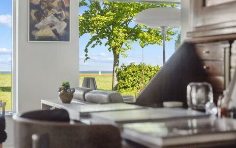 Arnke - 300M from the Sea: Meubilair, Buitenmeubels, Tableware, Tafel, Drinkware, Stoel, Buitentafel, Voedsel, Fles