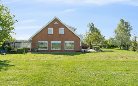 Arnke - 300M from the Sea: Meubilair, Buitenmeubels, Tableware, Tafel, Drinkware, Stoel, Buitentafel, Voedsel, Fles