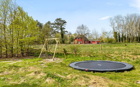 Mikkelina - 1.7Km from the Sea: Gras, Trampoline, Trampolinespringen - Materialen En Benodigdheden, Landschap, Plain, Land Lot, Gazon, Tuin, Weide, Pasture