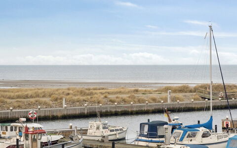 Pejo - 10M from the Sea: Boot, Water, Watervoorraden, Zwemwater, Watercraft, Waterweg, Boten En Varen - Materialen En Benodigdheden, Kust, Kust En Oceanic Landvormen, Jachthaven
