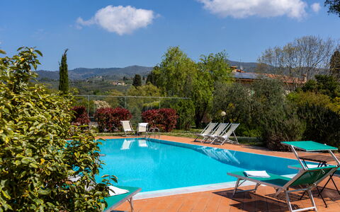 Il Leccio, Vinci, Private Pool and Tennis: Zwembad, Toevlucht, Eco Hotel, Hacienda, Buitenmeubels, Ligstoel, Villa, Hotel, Badplaats, Thermae