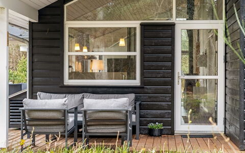 Joske - 2Km from the Sea: Meubilair, Hout, Interieur Ontwerp, Flooring, Verdieping, Stoel, Kamer, Plafond, Woonkamer, Appartement