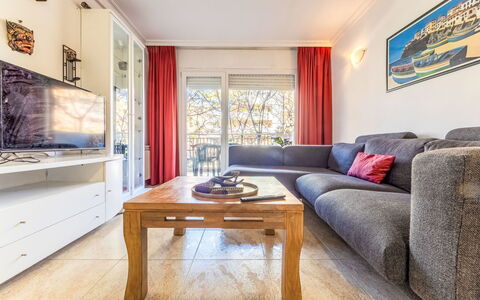 Nuevo Forum: Interieur Ontwerp, Flooring, Hout, Meubilair, Verdieping, Bankstel, Woonkamer, Appartement, Plafond, Kamer