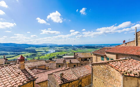 Il Sogno Toscano: Horizon, Landschap, Woongebied, Landelijk Gebied, Dak, Dorp, Menselijke Nederzetting, Voorstad, Ochtend, Helling