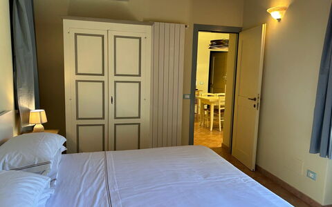 Casa Stella Serena, Casole D'Elsa, Pool: Meubilair, Bed, Interieur Ontwerp, Slaapkamer, Verdieping, Hout, Flooring, Laken, Bedding, Kamer