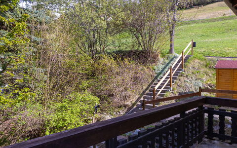 Chalet le Trèfle: Hout, Leuning, Trap, Baluster, Beits, Hek, Hardwood, Veranda, Gang, Plank