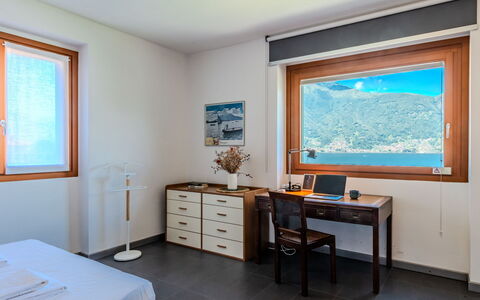 La Torre a Dorio: Interieur Ontwerp, Plafond, Meubilair, Kamer, Flooring, Verlichting, Verdieping, Appartement, Fotolijst, Hardwood