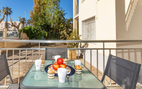 La Esmeralda: Appartement, Balkon, Kust, Condominium, Badplaats, Toevlucht, Hek, Badplaats, Hotel, Leuning
