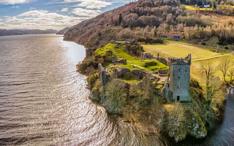 Loch Ness Lodge: Water, Zwemwater, Natuurlijk Landschap, Hoogland, Landschap, Waterloop, Bank, Kust En Oceanic Landvormen, Meer, Kust