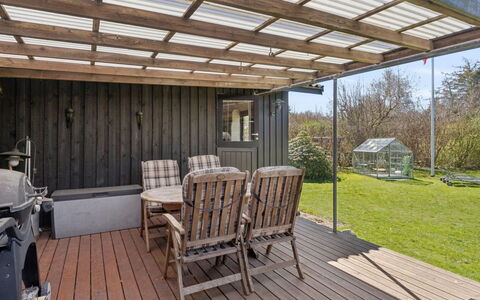 Emelita - 1.1Km from the Sea: Huis, Verblijf, Veranda, Siding, Boerderij, Outdoor Structuur