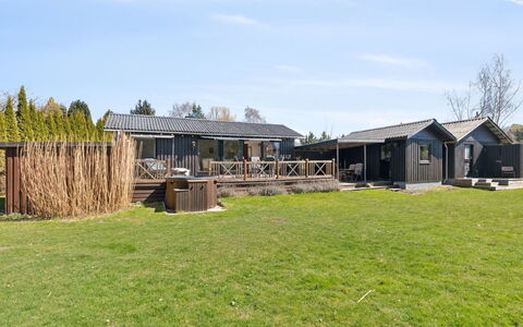 Emelita - 1.1Km from the Sea: Huis, Verblijf, Veranda, Siding, Boerderij, Outdoor Structuur