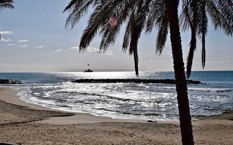 Casa Amare: Blauw, Water, Strand, Zwemwater, Kust, Zee, Kust En Oceanic Landvormen, Kust, Horizon