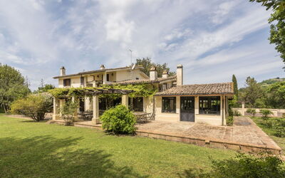 Luxury Villas Near Rome