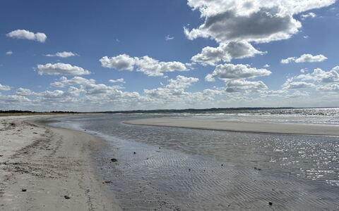 Gizelle - 200M from the Sea: Lucht, Wolk, Blauw, Dag, Horizon, Cumulus, Ecoregio, Strand, Kust, Kust En Oceanic Landvormen