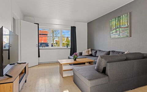 Bisera - 3Km from the Sea: Dak, Huis, Huis, Verblijf, Deur, Siding, Dek, Veranda, Plank, Hardwood