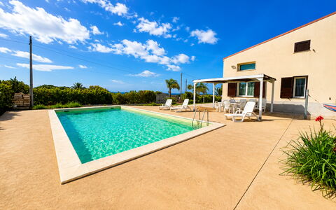 Villa Marzia: Blauw, Zwembad, Toevlucht, Schaduw, Landgoed, Eco Hotel, Villa, Hotel, Hacienda