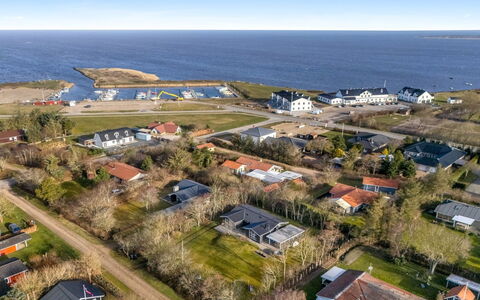 Ascan - 300M to the Fjord: Woongebied, Landschap, Vogelperspectief, Luchtfotografie, Voorstad, Huis, Dak, Plain, Kust En Oceanic Landvormen, Kust