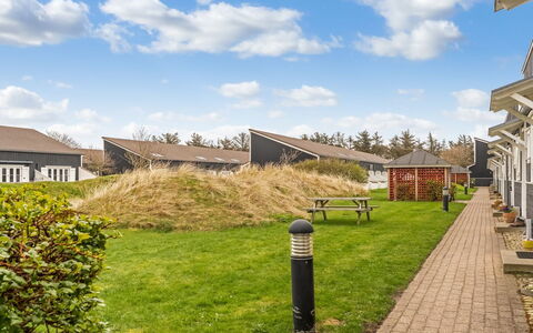 Melvin - 50M to the Fjord: Verblijf, Huis, Huis, Dak, Veranda, Landgoed, Siding, Garden Gebouwen, Boerderij, Werf