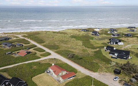 Ovine - 200M from the Sea: Hout, Huis, Verblijf, Huis, Dak, Landelijk Gebied, Siding, Blokhut, Garden Gebouwen, Hardwood