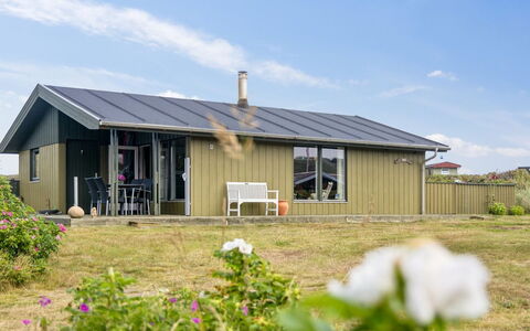 Alea - 150M from the Sea: Zwembad, Hotel, Balkon