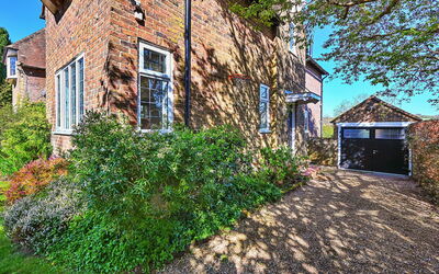 19, South Way