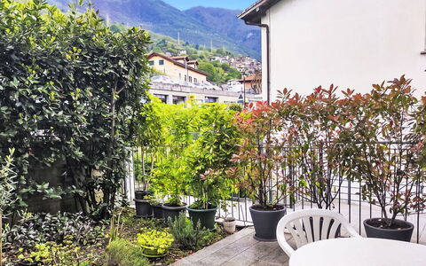 Casa Bel Lago: Zwembad, Hotel, Balkon