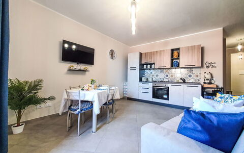 Siciliandò: Hout, Huis, Verblijf, Huis, Zwembad, Veranda, Deur, Toevlucht, Schaduw, Landgoed