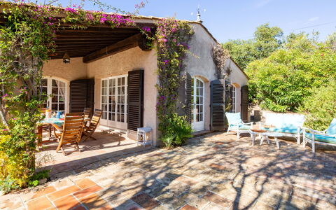 Les Boissines: Deur, Family Car, Parking, Luxevoertuig, Verf, Home Deur