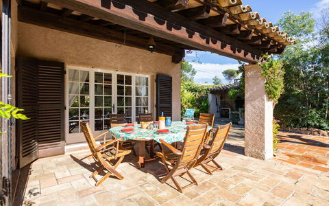Les Boissines: Deur, Family Car, Parking, Luxevoertuig, Verf, Home Deur