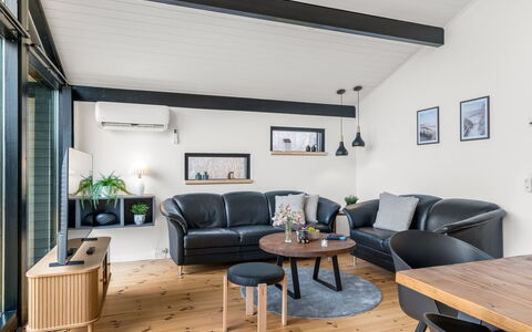 Gojko - from the Sea: Meubilair, Interieur Ontwerp, Bankstel, Flooring, Plafond, Hout, Woonkamer, Verdieping, Verlichting, Lichte Inrichting