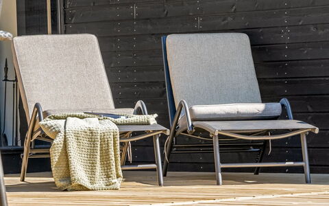 Gojko - from the Sea: Dak, Huis, Huis, Verblijf, Deur, Siding, Dek, Veranda, Plank, Hardwood
