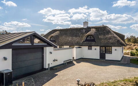 Dorit - 450M from the Sea: Blauw, Verblijf, Huis, Huis, Boerderij, Landgoed, Siding