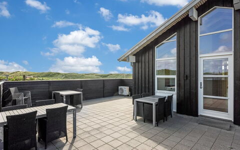 Tume - 250M from the Sea: Gras, Grasland, Landschap, Ecoregio, Plain, Plantengemeenschap, Land Lot, Buitenmeubels, Prairie, Shrubland