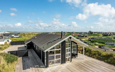 Tume - 250M from the Sea: Gras, Grasland, Landschap, Ecoregio, Plain, Plantengemeenschap, Land Lot, Buitenmeubels, Prairie, Shrubland