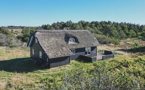 Yanne - 550M from the Sea: Water, Watervoorraden, Zwemwater,  Felsen\, Kust, Natuurlijk Landschap, Headland, Kust En Oceanic Landvormen, Terrein, Voorgebergte
