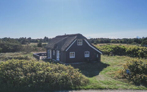 Yanne - 550M from the Sea: Water, Watervoorraden, Zwemwater,  Felsen\, Kust, Natuurlijk Landschap, Headland, Kust En Oceanic Landvormen, Terrein, Voorgebergte