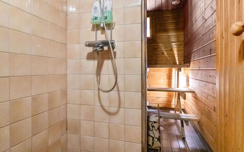 Ohola: Flooring, Hout, Verdieping, Loodgieterswerkinrichting, Loodgieter, Badkamer, Samengesteld Materiaal, Tegel, Beits, Douchekop
