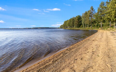 Gammelgård Jahtimaja: Blauw, Watervoorraden, Water, Zwemwater, Horizon, Kust, Bank, Kust En Oceanic Landvormen, Waterweg