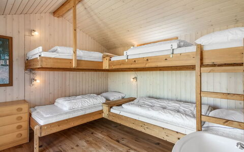 Bena - 300M from the Sea: Stapelbed, Hout, Interieur Ontwerp, Bed, Slaapkamer, Plafond, Meubilair, Verdieping, Bed Frame, Beits