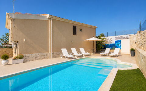 Villa Giugiola: Blauw, Zwembad, Toevlucht, Buitenmeubels, Landgoed, Hotel, Thermae, Schaduw, Villa, Eco Hotel