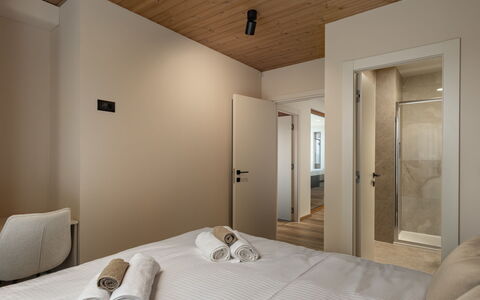 Orso: Interieur Ontwerp, Verdieping, Flooring, Muur, Hout, Slaapkamer, Plafond, Kamer, Bed, Meubilair