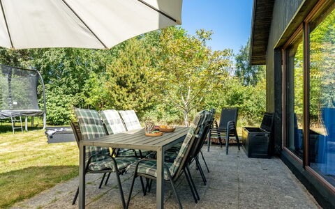 Tjerk - 900M from the Sea: Dak, Huis, Huis, Verblijf, Deur, Siding, Dek, Veranda, Plank, Hardwood